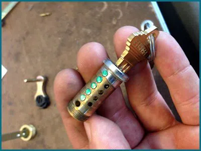 Columbus Local Locksmith Columbus, OH 614-269-5042 Columbus Local Locksmith Columbus, OH 614-269-5042 - 65-9
